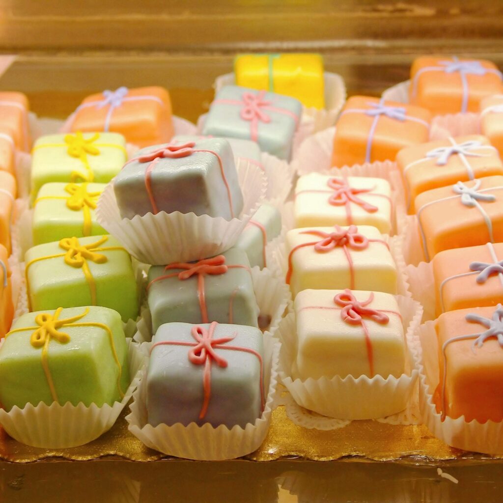petit fours